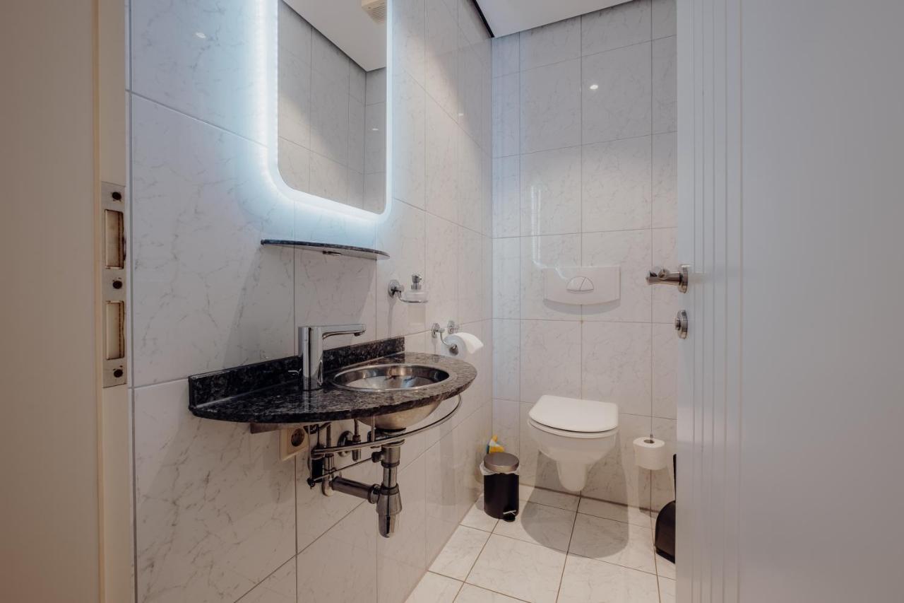 Luxurioese Und Stilvolle In Bester Lage Bremens Appartement *